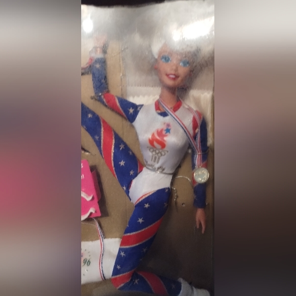 Vintage Barbie- 1996 MATTEL Olympic Gymnast - Atlanta still in box - Picture 4 of 10